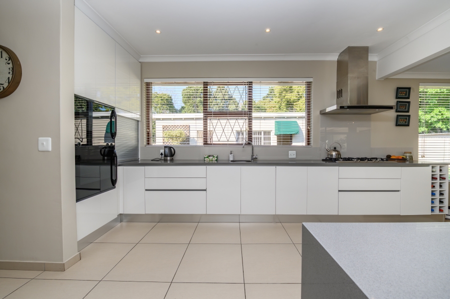 4 Bedroom Property for Sale in Walmer Eastern Cape